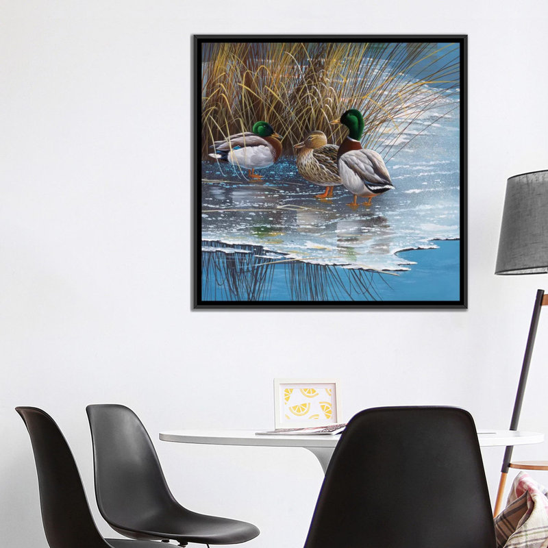 «Three Ducks on Ice», impression sur toile, H 18 po x l 18 po x P 1,5 po, Toile avec cadre noir, Pas de tapis