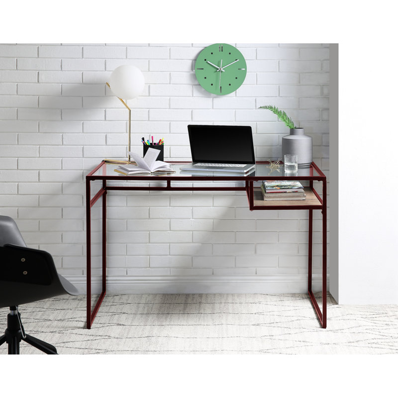 Bureau à finition rouge avec plateau en verre de 5 mm et tablette de rangement rectangulaire en métal