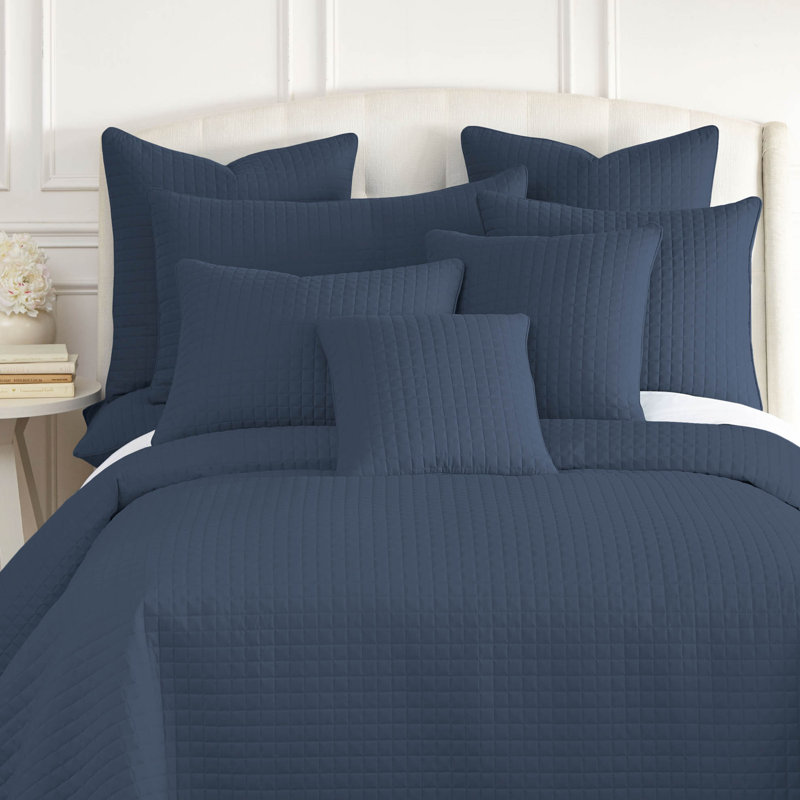 Vilano Springs 2-Piece Microfiber Embroidered Quilted Sham Covers, 18" H x 18" W, Dark Blue