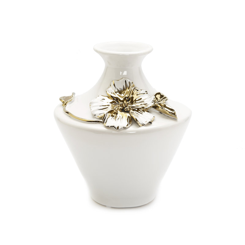 Vase en céramique blanche or et motif de fleurs blanches