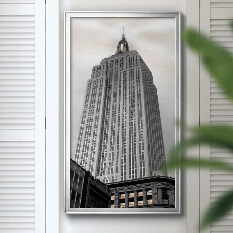 Empire State Building - Photographie sur toile avec cadre photo, H 14,5 po x l 26,5 po x P 1,5 po, Cadre argenté