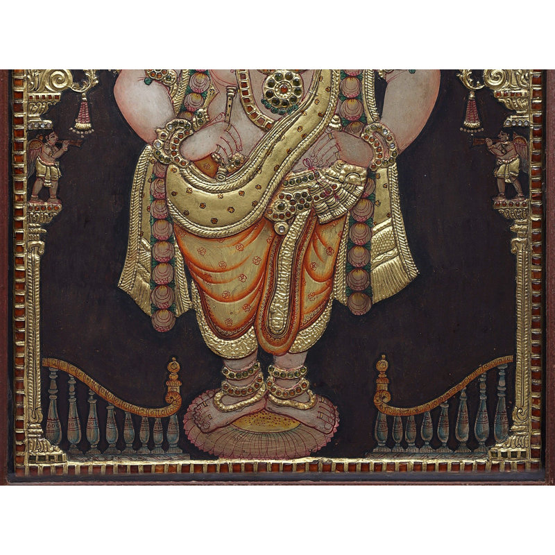 Krishna se tenant debout | Couleurs traditionnelles avec or 24 carats