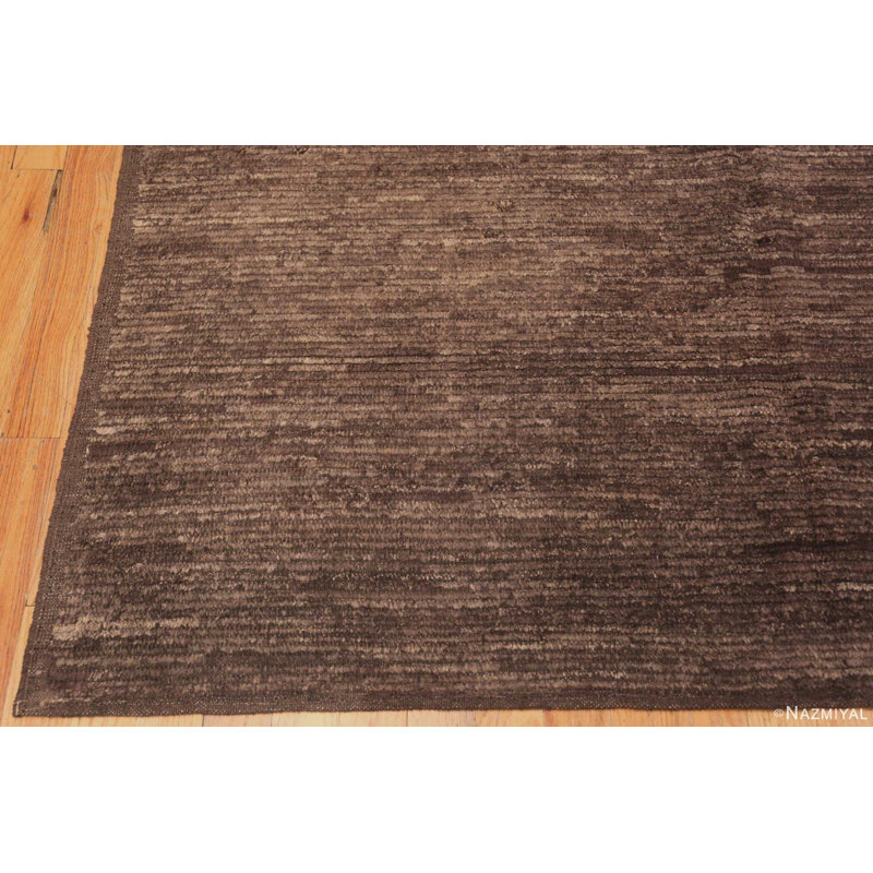 Tapis asiatique contemporain central One-of-a-Kind