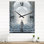 Horloge murale bouddha blanche sur fond blanc