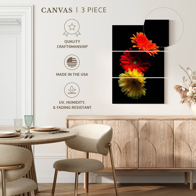 Harnek Three Luminuous Daises