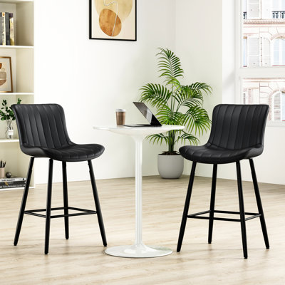 Tabourets de bar en similicuir noir de style Mid-Century, confortables pour les espaces extérieurs et les cafés de 2 chaises à hauteur de comptoir, unité centrale imperméable, salle à manger adaptée