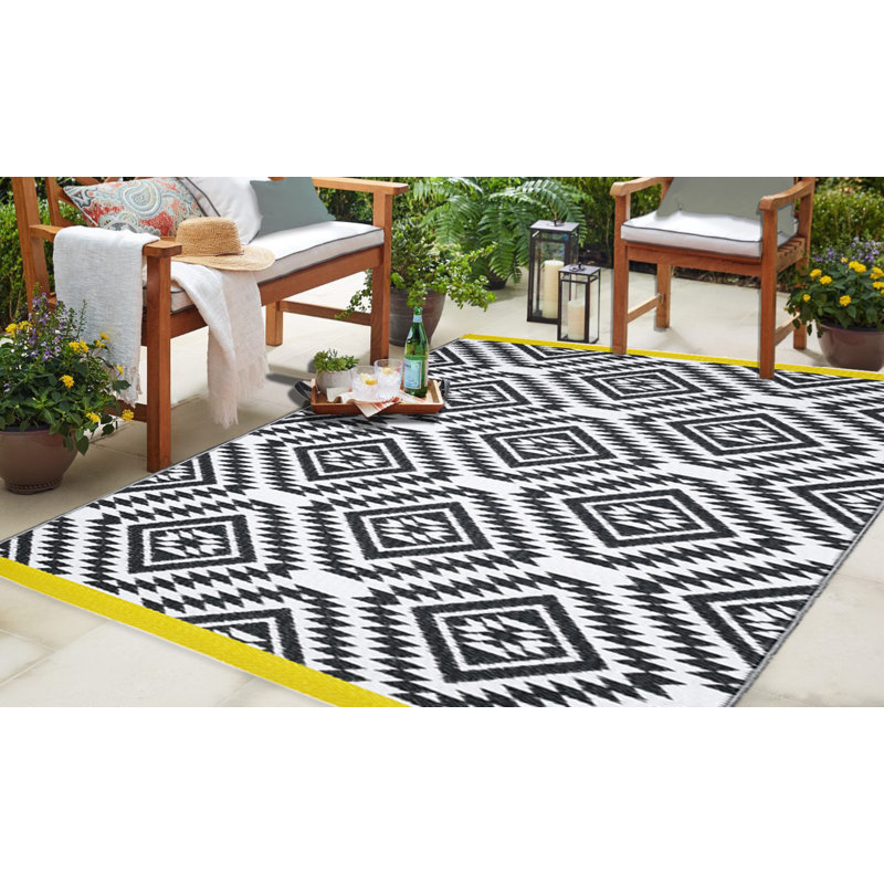 Tapis intérieur / extérieur en plastique réversible à séchage rapide Fiesta Premium, Rectangle 5 pi x 8 pi