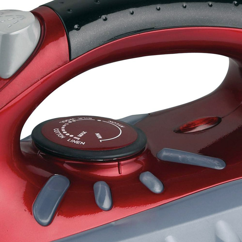 Fer Brentwood avec technologie de vapeur verticale, Rouge