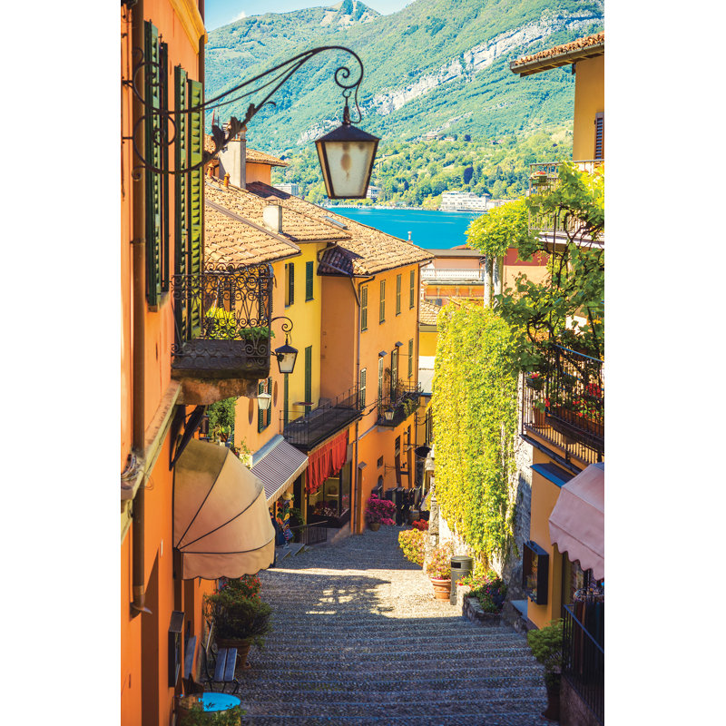 Murale étroite street au bellagio, italie 9 pi x l 72 po Tattnall