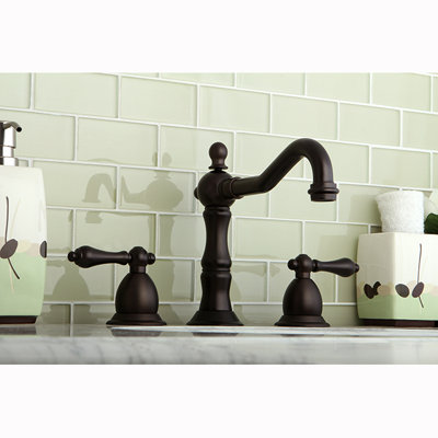 Heritage Widespread Bathroom Faucet with Drain Assembly
