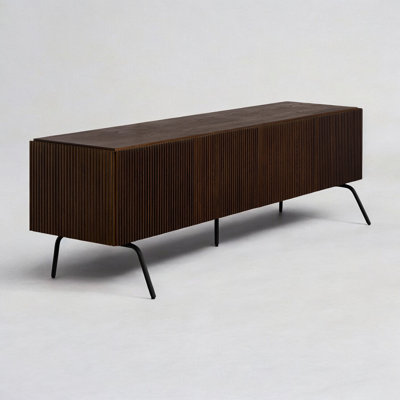 Meuble télé Doud avec 3 à 4 portes pour téléviseur de 75 po ou moins, console multimédia avec rainure verticale et pieds en métal, centre de divertissement moderne pour le salon et la chambre à coucher, assemblage sans effort