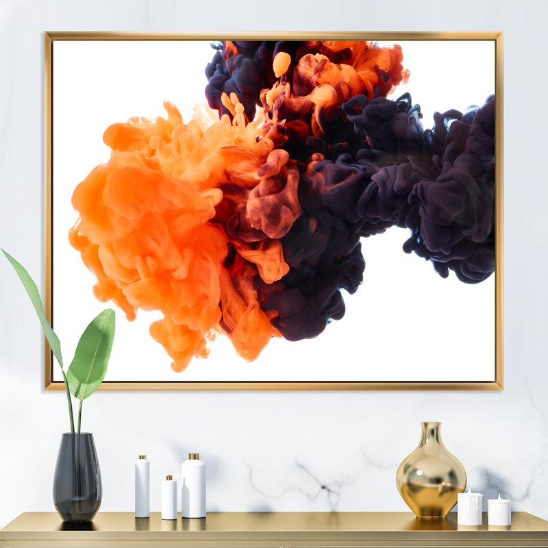 Orange et noir dansant des nuages d'encre - Photographie sur toile, H 30 po x l 40 po, Cadre doré