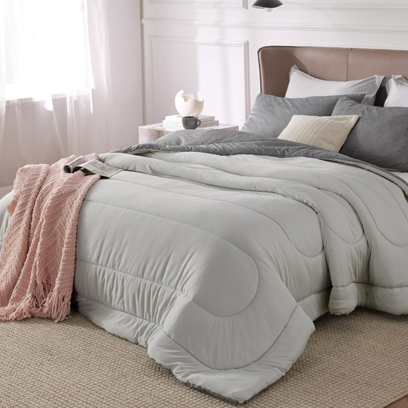Bedsure Cooling And Warm Bed Set, Cal King Comforter with 2 Pillowcases, Dark Gray - Reversible
