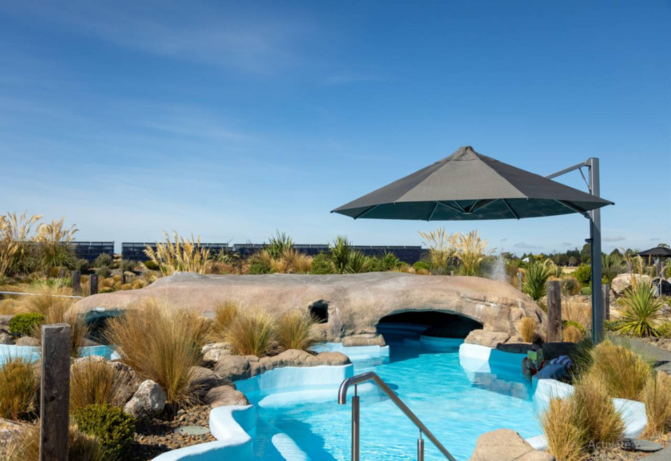 Patio Umbrella Stands & Bases