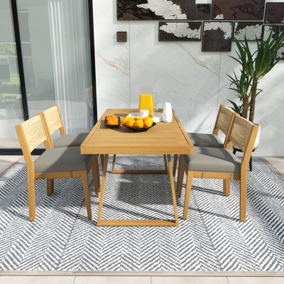 Ensemble de salle à manger d'extérieur en bois d'acacia 5 pièces, meubles de patio avec coussins gris épais, dossier et table en rotin, convenant au balcon, à la cour et au jardin