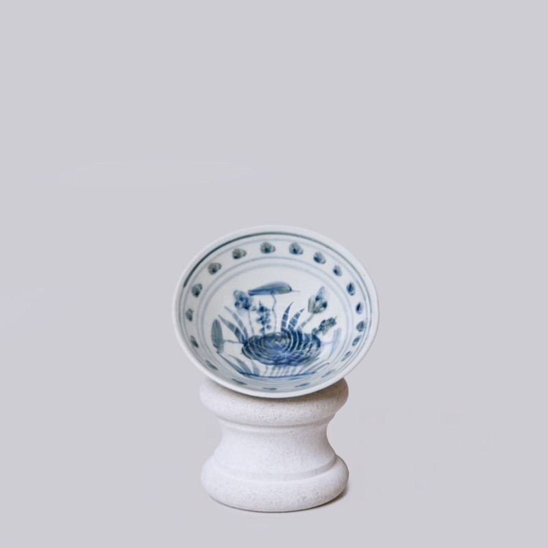 Petit bol conique en porcelaine bleue et blanche