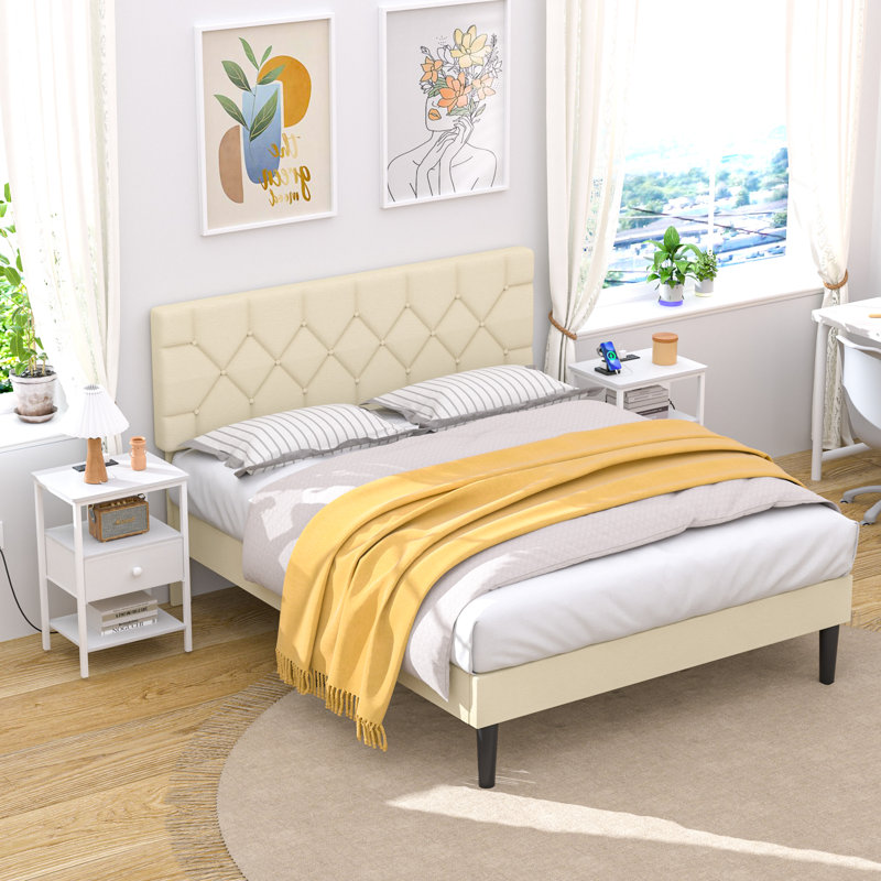 Nightstand Set of 2, End Tables with Charging Station, White Night Stands with Fabric Drawers, Small Fabric Drawer Dresser, Tall Bedside Tables Set of 2 for Small Spaces, Living Room, Bedroom