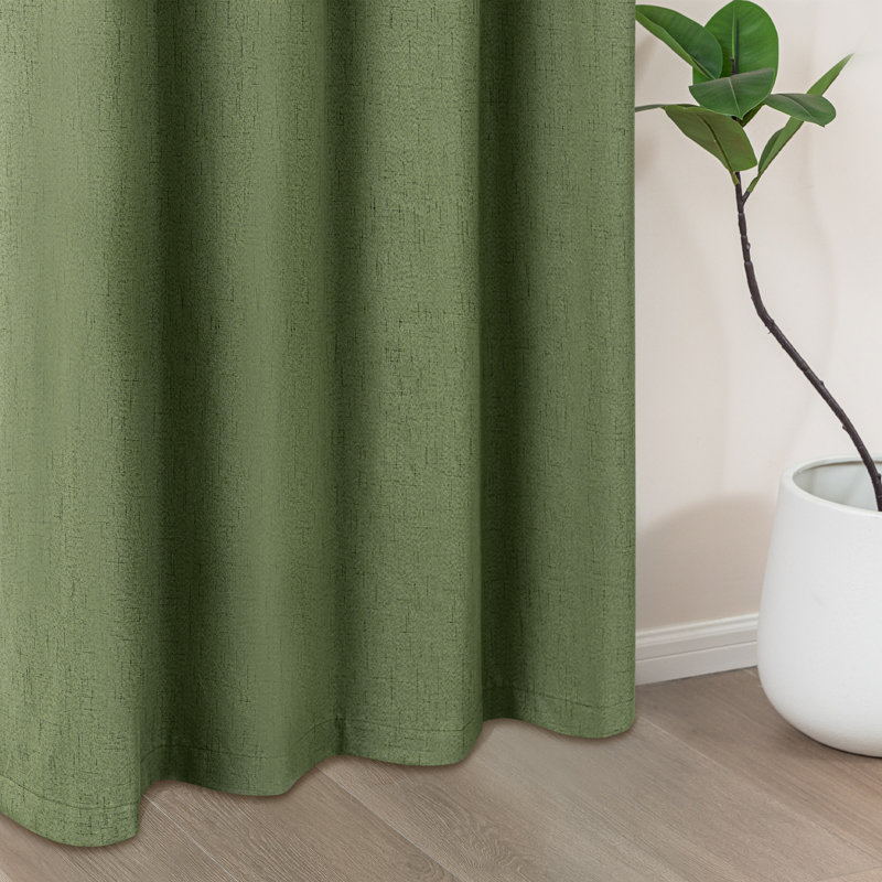 Paire de rideaux 100% occultant avec œillets Jimmy Boho, L 52 po x L 84 po, Vert olive