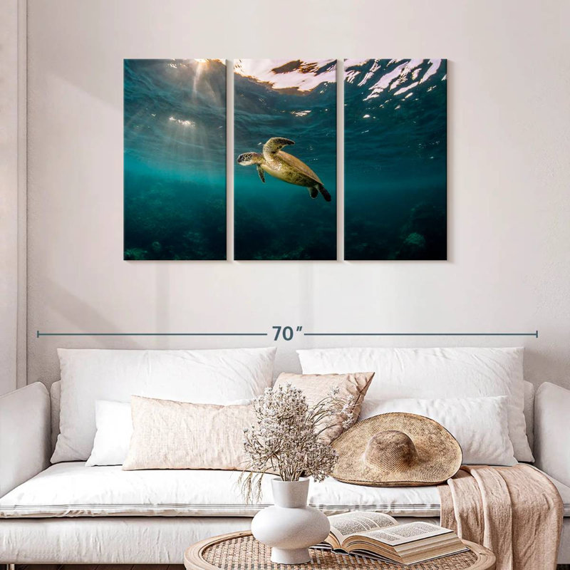Ningaloo Reef Sea Turtle, 28" H x 45" W