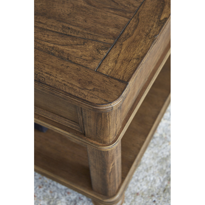 Table d'appoint Pecan Finish