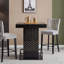 Table de bar moderne carrée noire avec piédestal incrusté d'or, table de pub à hauteur de comptoir avec finition grain de bois