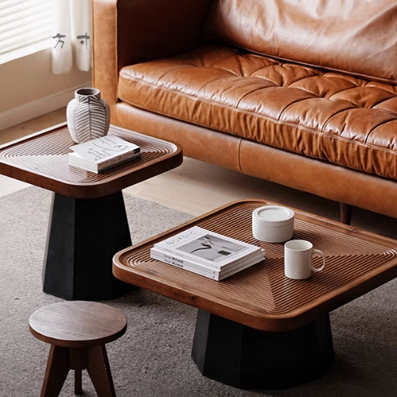 Solid wood coffee table with retro design