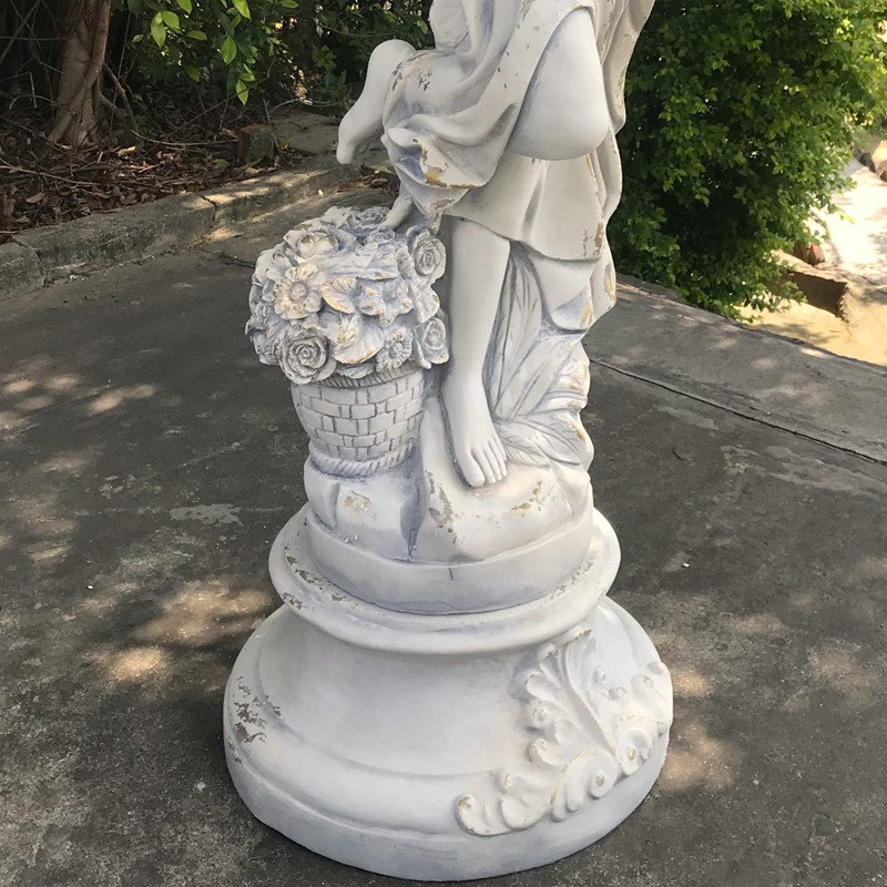 63 po Grande statue d'ange en magnésium antique gris Emma