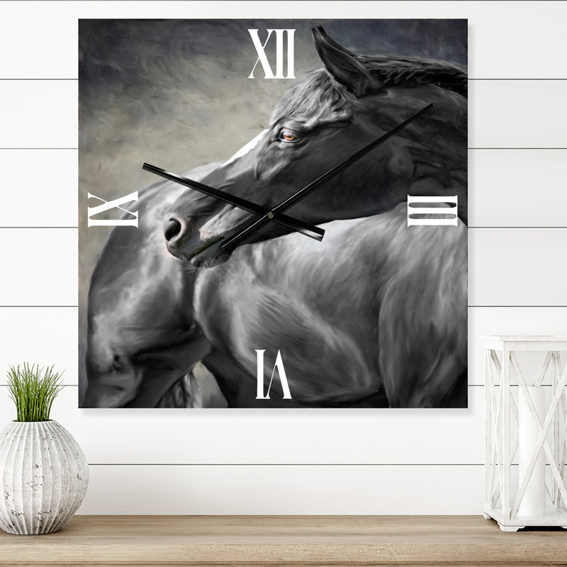 Portrait d'un horloge murale cheval, Très grand