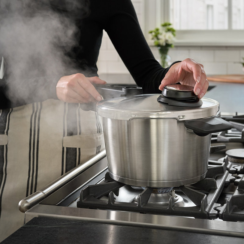 Vitavit® Premium Stovetop Pressure Cooker, 8.5 Qt.