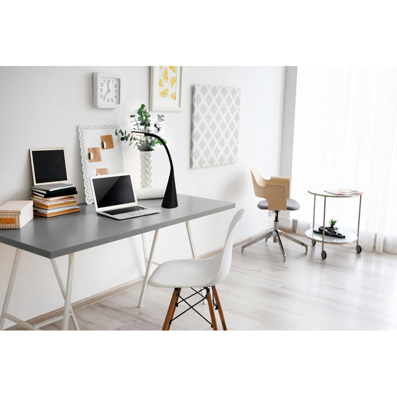Mamba Metal Desk Lamp, Black