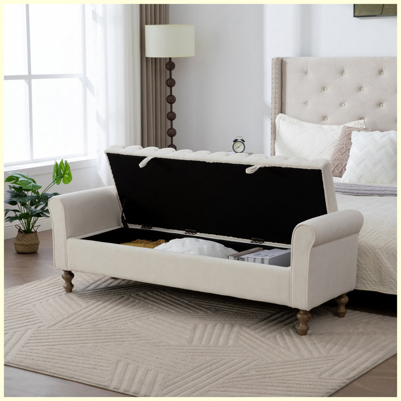 Banc de rangement rembourré moderne de 65,55 po, tabouret de pied en tissu à chevilles beige avec accoudoirs roulés, lit de jour à pieds en bois d'hévéa pour le salon, le vestibule, la chambre à coucher et le dortoir