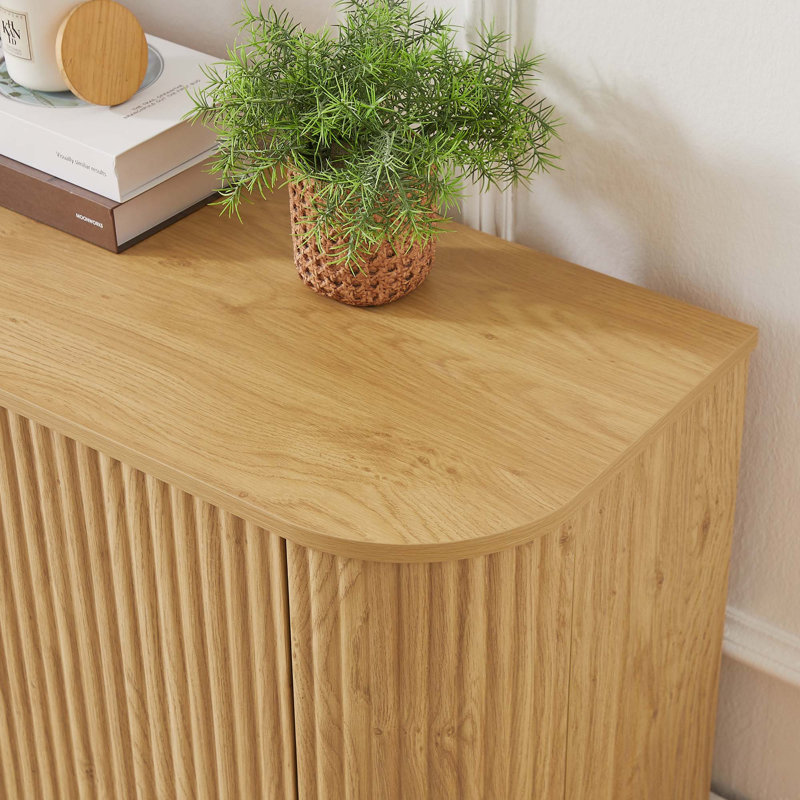 Meuble télé avec buffet à motif ondulé et armoire à rayures verticales en bois pour cuisine / chambre à coucher / vestibule. Naturel, l 64 po x P 15 po x H 24 po.