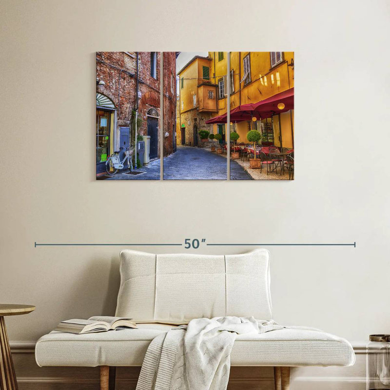 Sirci Street à Lucca, H 24 po x l 38 po