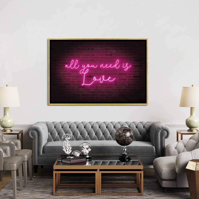 «Neon Love I» par Grace Popp - reproduction d'art textuel, H 40 po x l 60 po x 1,5 po, Toile encadrée d'or, Pas de tapis
