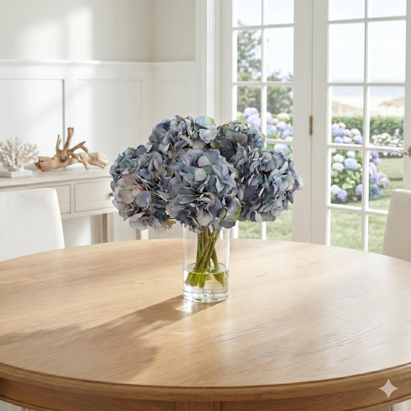 Bouquet d'hortensias dans un vase