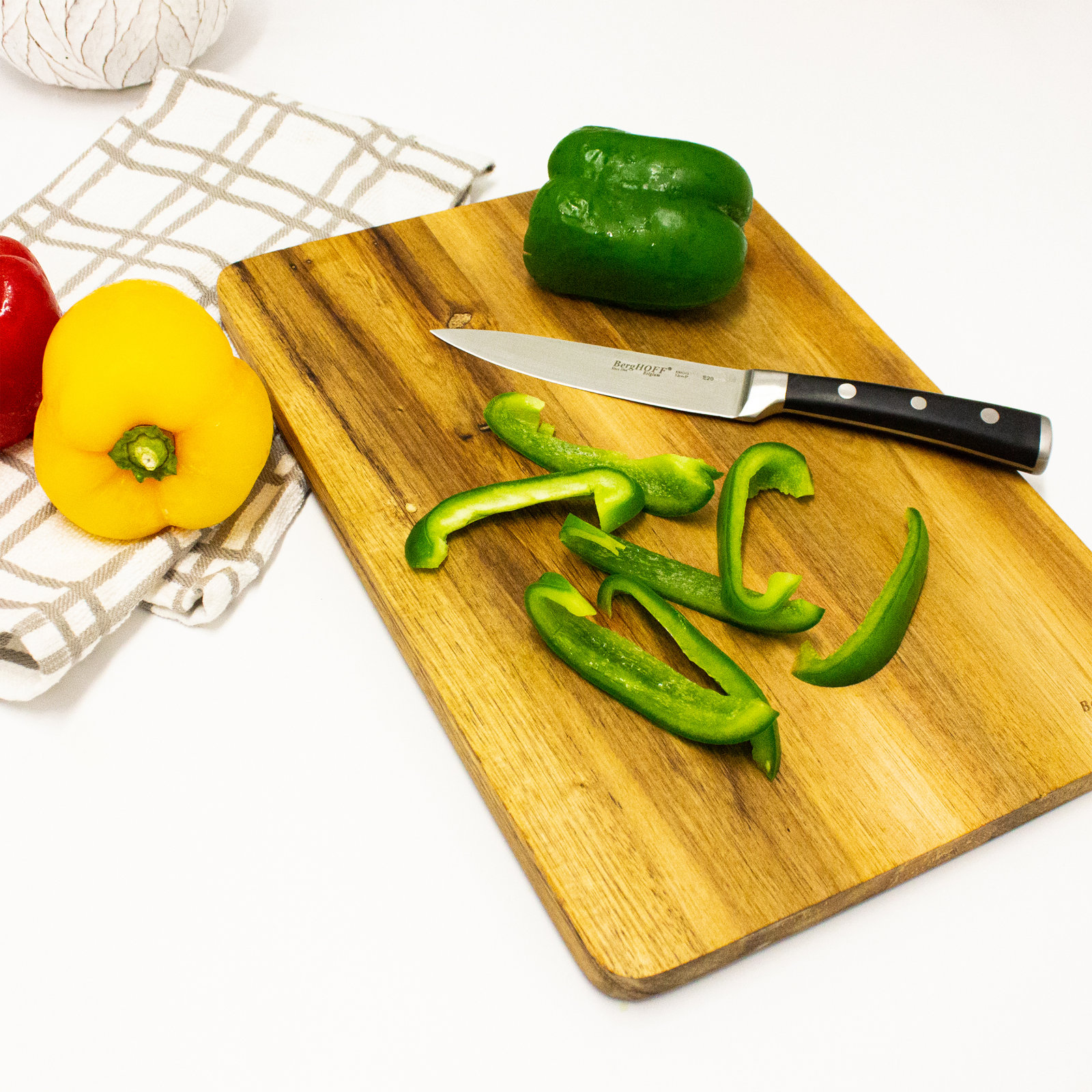 BergHOFF Acacia Wood Cutting Board