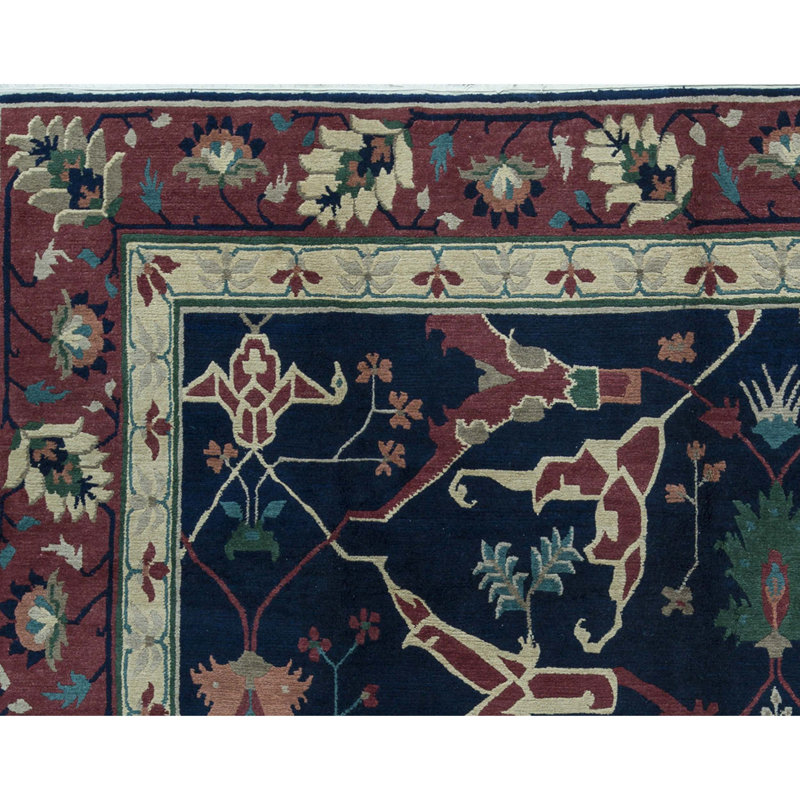 Tapis bleu marine noué à la main de haute qualité