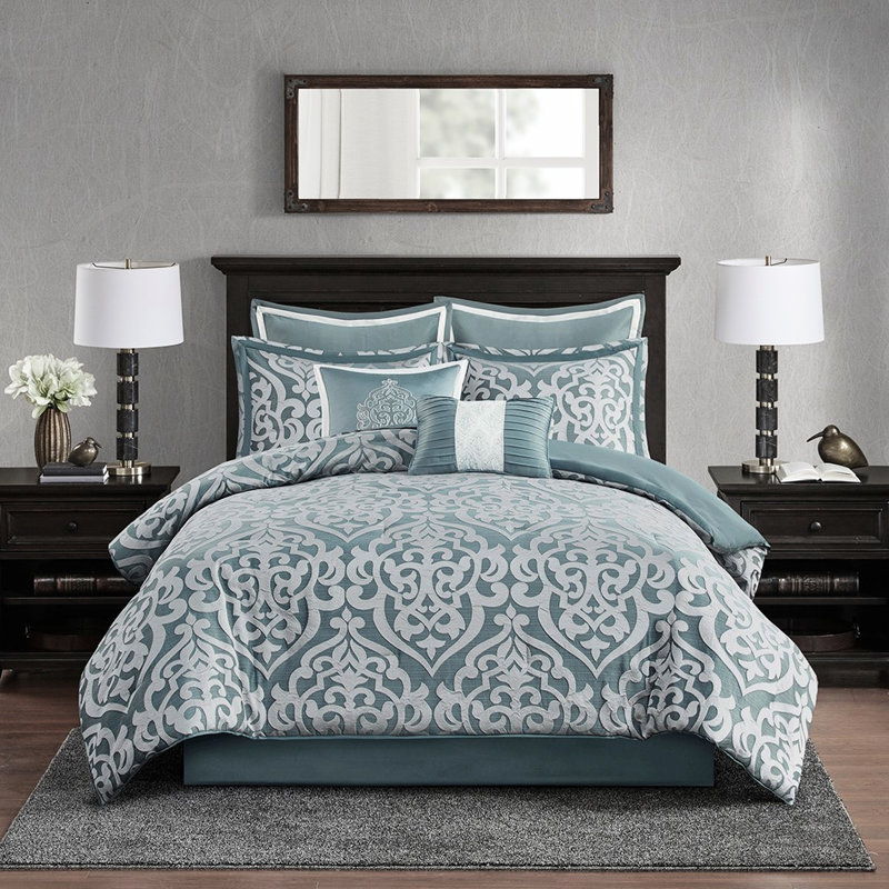 / 8 pièces. Tissage de médaillon élégant. Rembourrage. Coussins décoratifs et jupe de lit très grand / argent Médaillon texturé. Pièces avec