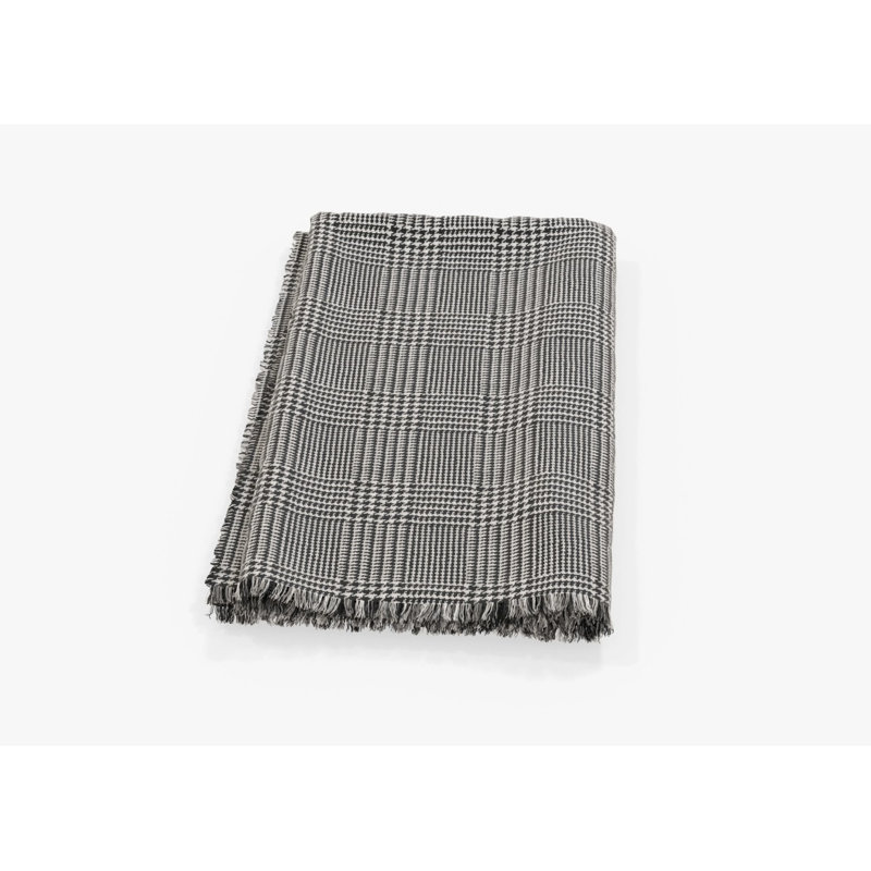 Bug Shield Outdoor Throw Blanket, Gray/White Houndstooth, 50" W x 60" L