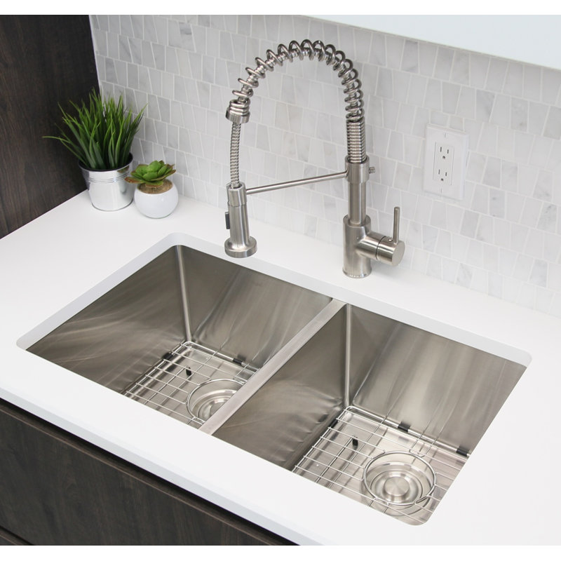 Robinet de cuisine moderne à poignée simple Milano, Nickel brossé