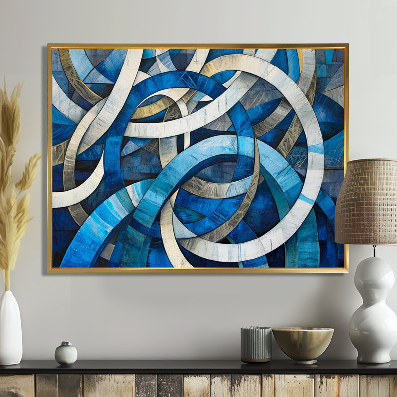 «Blue and White Whirling Rings II», art mural abstrait, Toile avec cadre flottant or, H 34 po x l 44 po x P 1,5 po