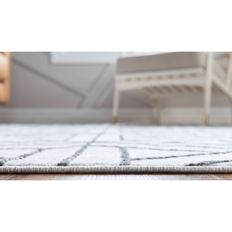 Tapis ivoire / gris à motif géométrique Rochele, Rectangle 5 pi 1 po x 8 pi