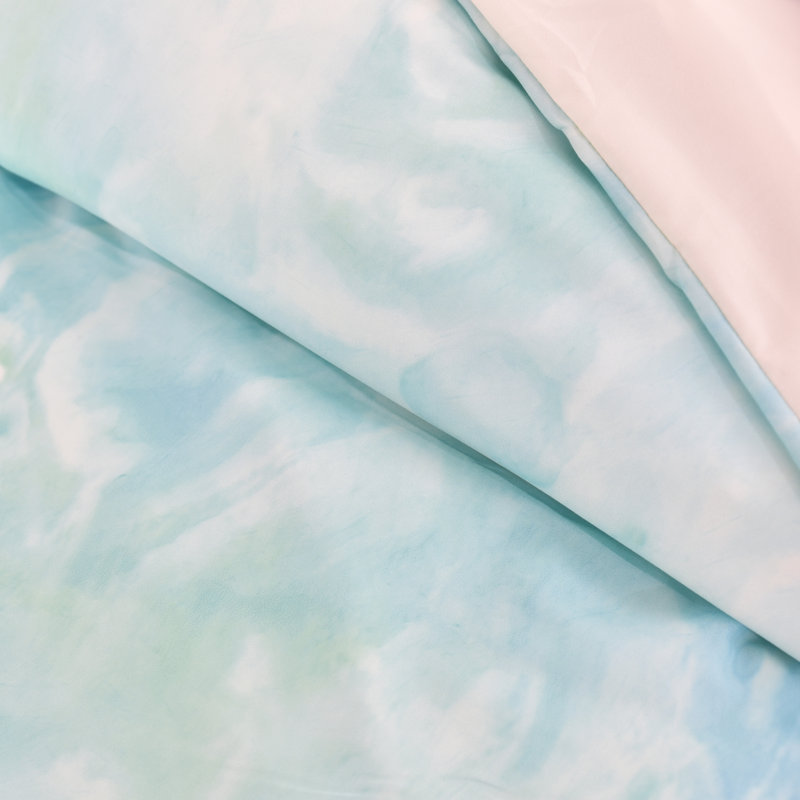 Rosie Brown Polyester Abstract Duvet Cover, Queen Duvet Cover + 2 Standard Shams