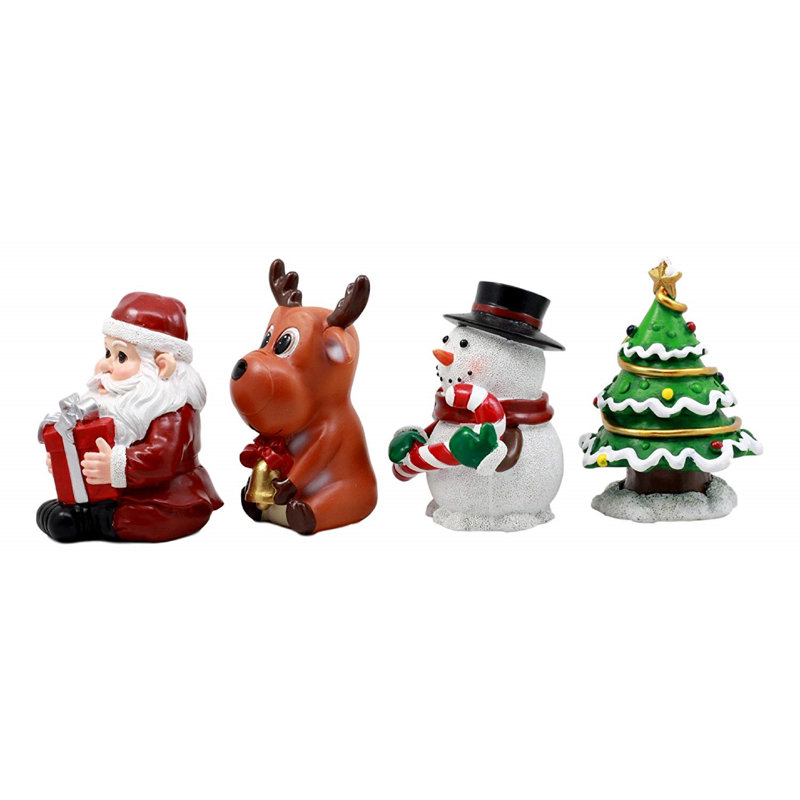 Figurine santa, renne, bonhomme de neige et noël tree