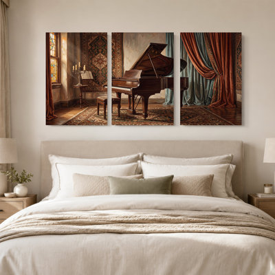 Grand piano dans une pièce antique avec vitrail, ensemble de 3 toiles