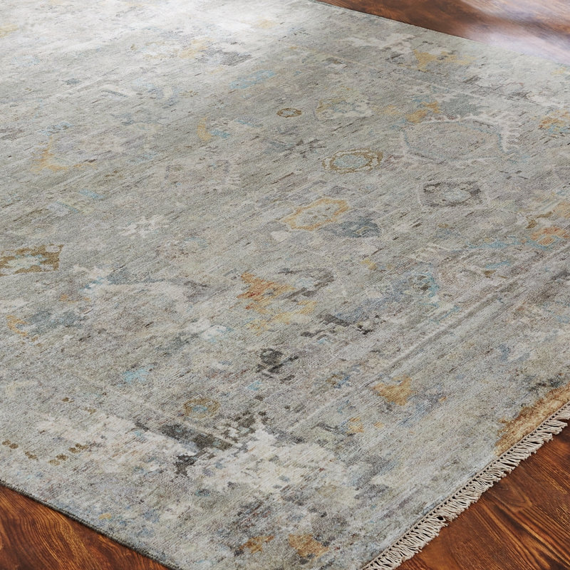 Heritage Revival Handmade Wool Floral and Oriental Area Rug, Rectangle 9' x 12'