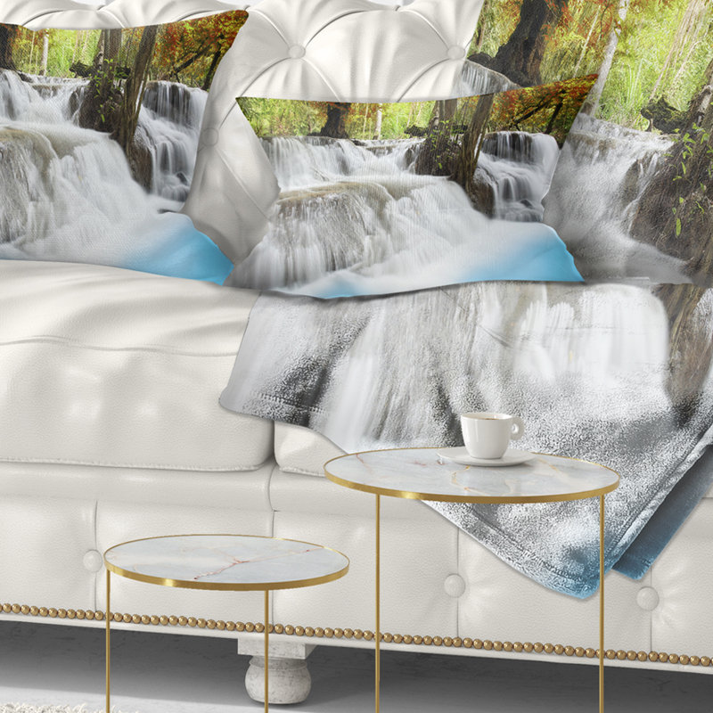 Coussin Roaring Erawan Waterfall