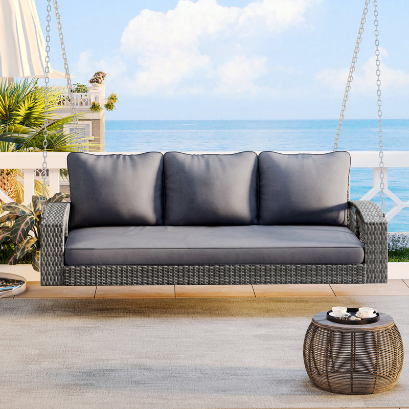 Balancelle de patio avec 3 coussins gris de 69 po Pe