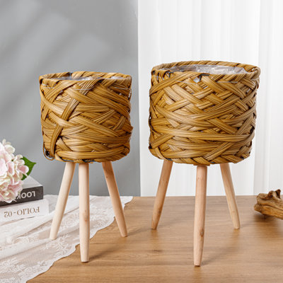 Aalya Pot Planter