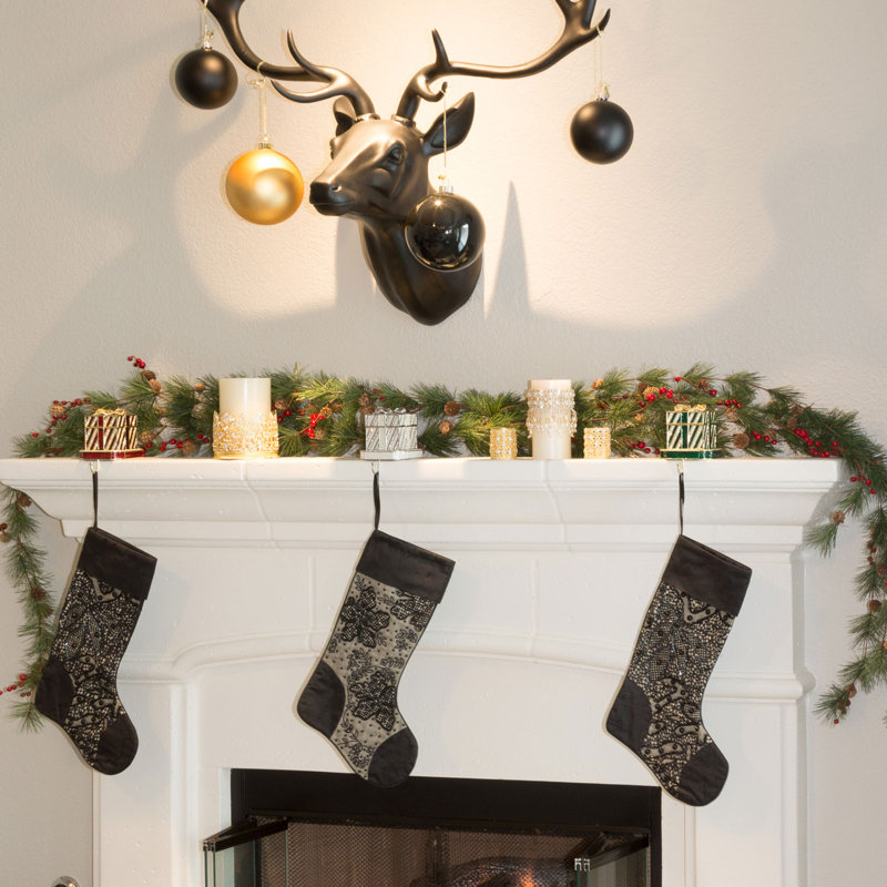Holiday Gift Box Stocking Holder, Green
